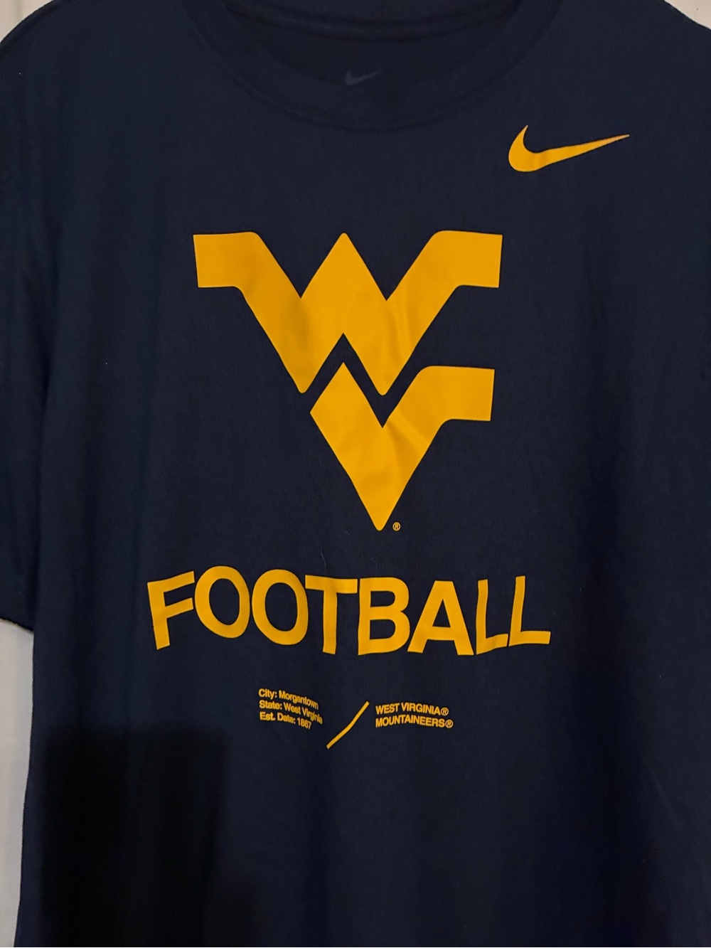 Nike Dri-Fit Men’s WV Tee - Picture 2 of 5
